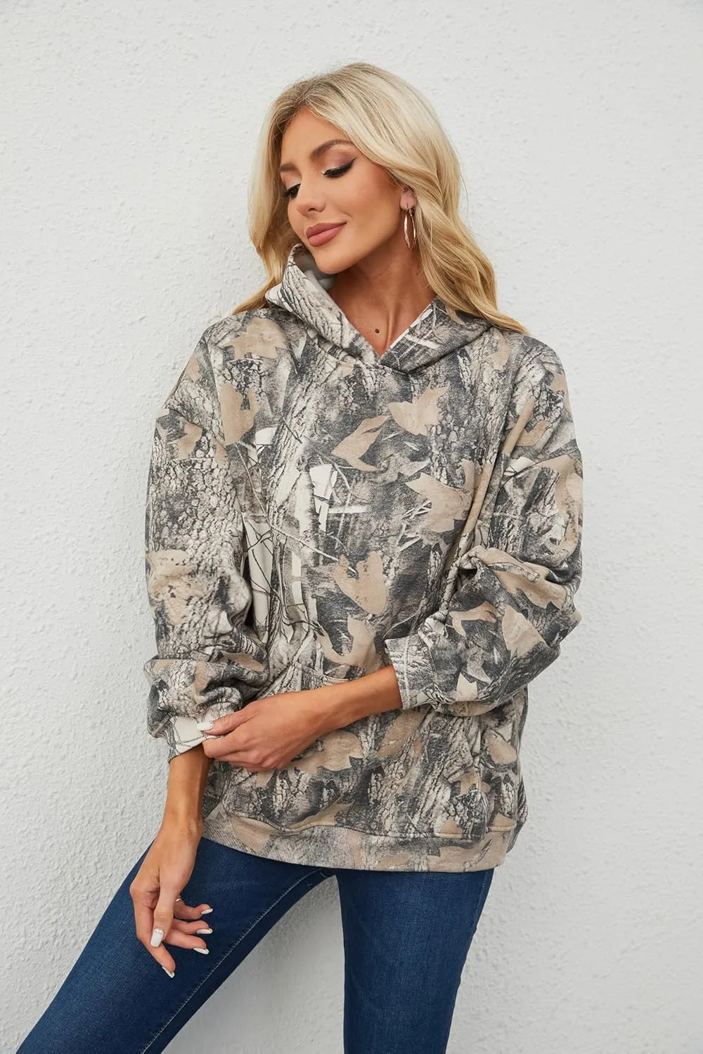 Camo Hoodie for Men Women Oversized Fleece Maple Leaf Hooded Sweatshirt Graphic Print Pullover Hoodies with Pocket